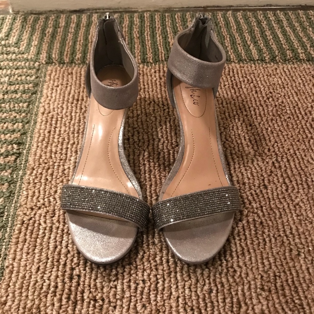 Style & Co silver heels!